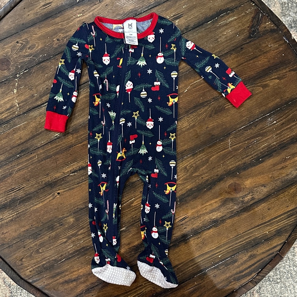 Festive Navy and Red Holiday Footie